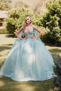 Ballkleid mit Cape-Ärmeln und Applikation von Juliet JT1466H