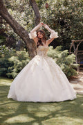 Robe de bal à manches bouffantes florales 3D par Juliet JT1465H