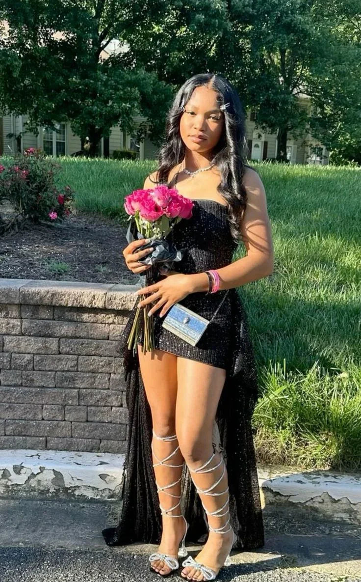 Vestido de Fiesta Corto Sin Tirantes con Cola y Lentejuelas Negras de Moda Y7704