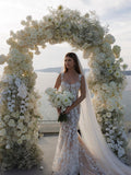 Robe de mariée blanche sirène avec appliques et traîne magnifiques, WD0524