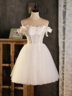 Vestido Blanco Corto de Tule Encantador con Cuentas para el Baile de Bienvenida y Graduación Modelo Y1966