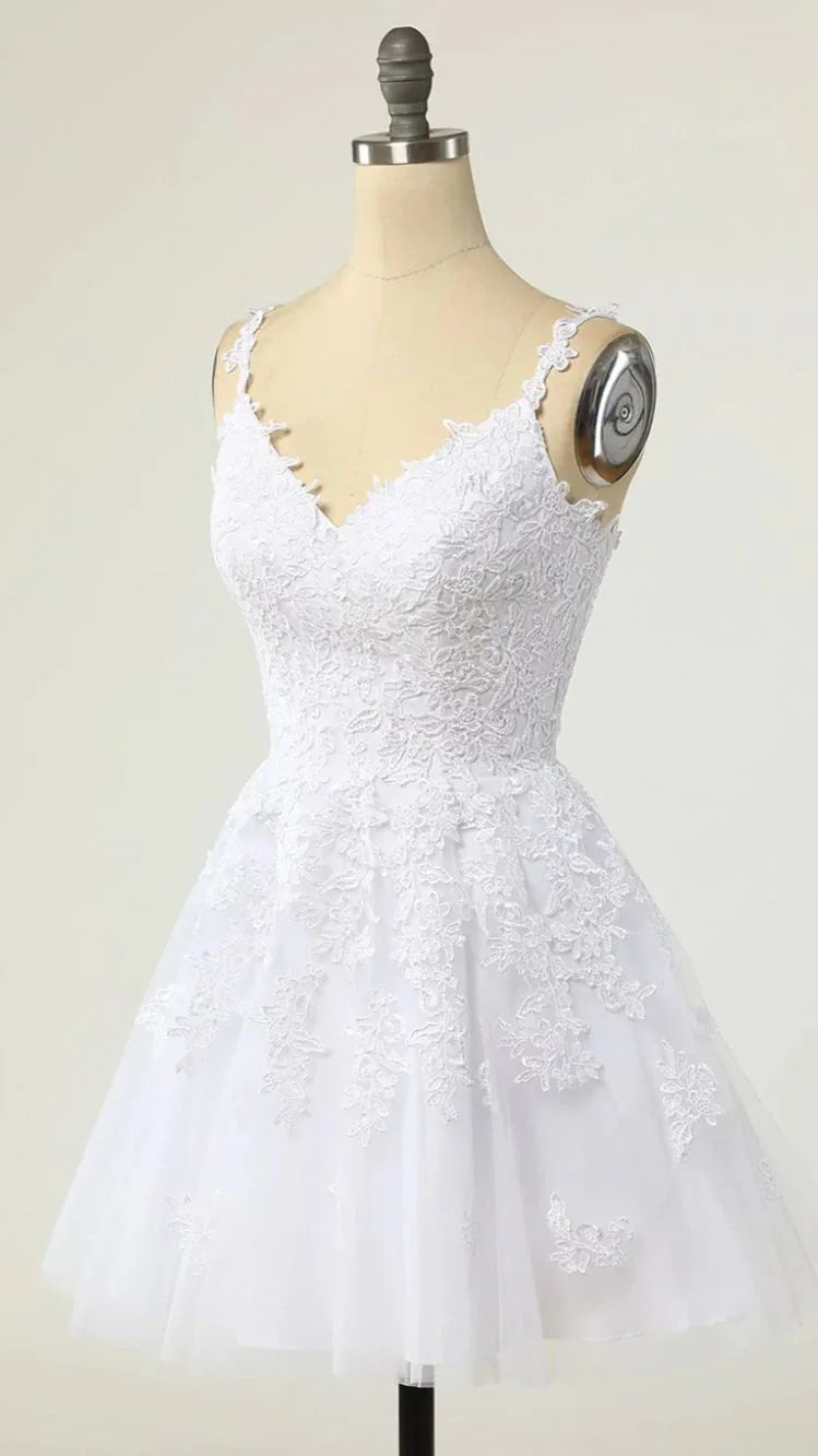 Robe de bal court blanche en dentelle à col en V Robe de cérémonie blanche en dentelle pour la remise des diplômes Y1873