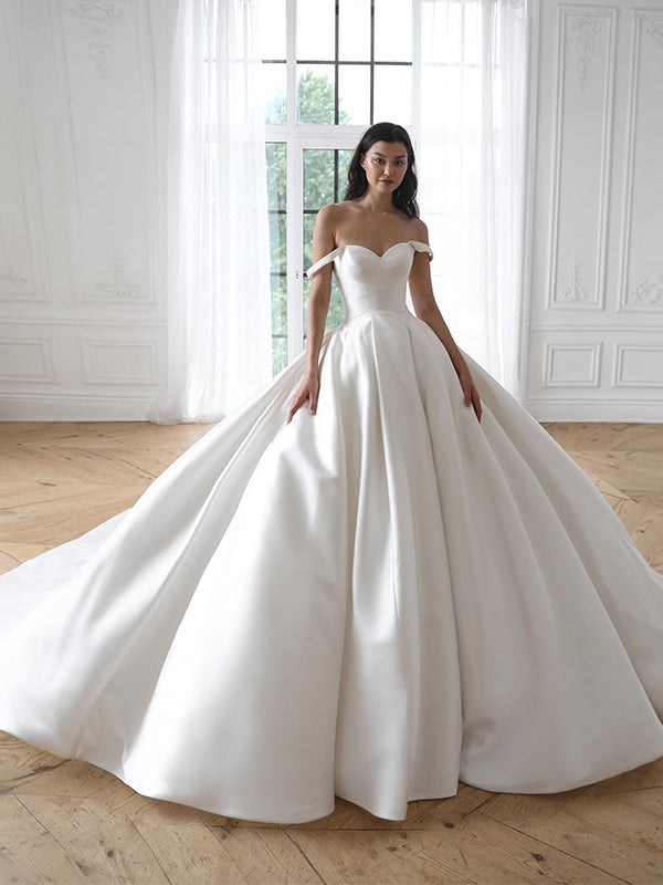 Elegantes schulterfreies A-Linien-Brautkleid aus weißem Satin, WD0531