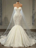 Elegantes trägerloses Meerjungfrau-Brautkleid aus Satin im Bodenlänge, WD0432