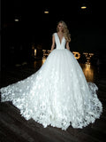 Eleganti abiti da sposa a scollo a V e linea A in satin e tulle bianco con farfalle, WD0539