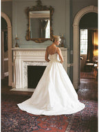 Elegantes A-Linie Spaghettiträger V-Ausschnitt Brautkleid, WD0454