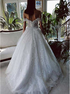 Schulterfreies A-Linien-Brautkleid mit Applikationen und Tüll, WD0460