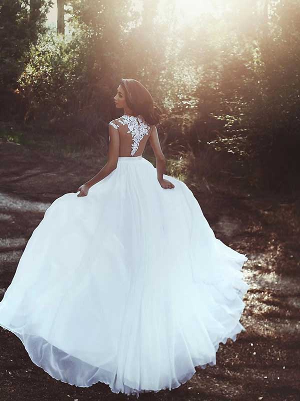 Sexy schulterfreies Brautkleid mit seitlichem Schlitz und Tüllspitze, WD0469