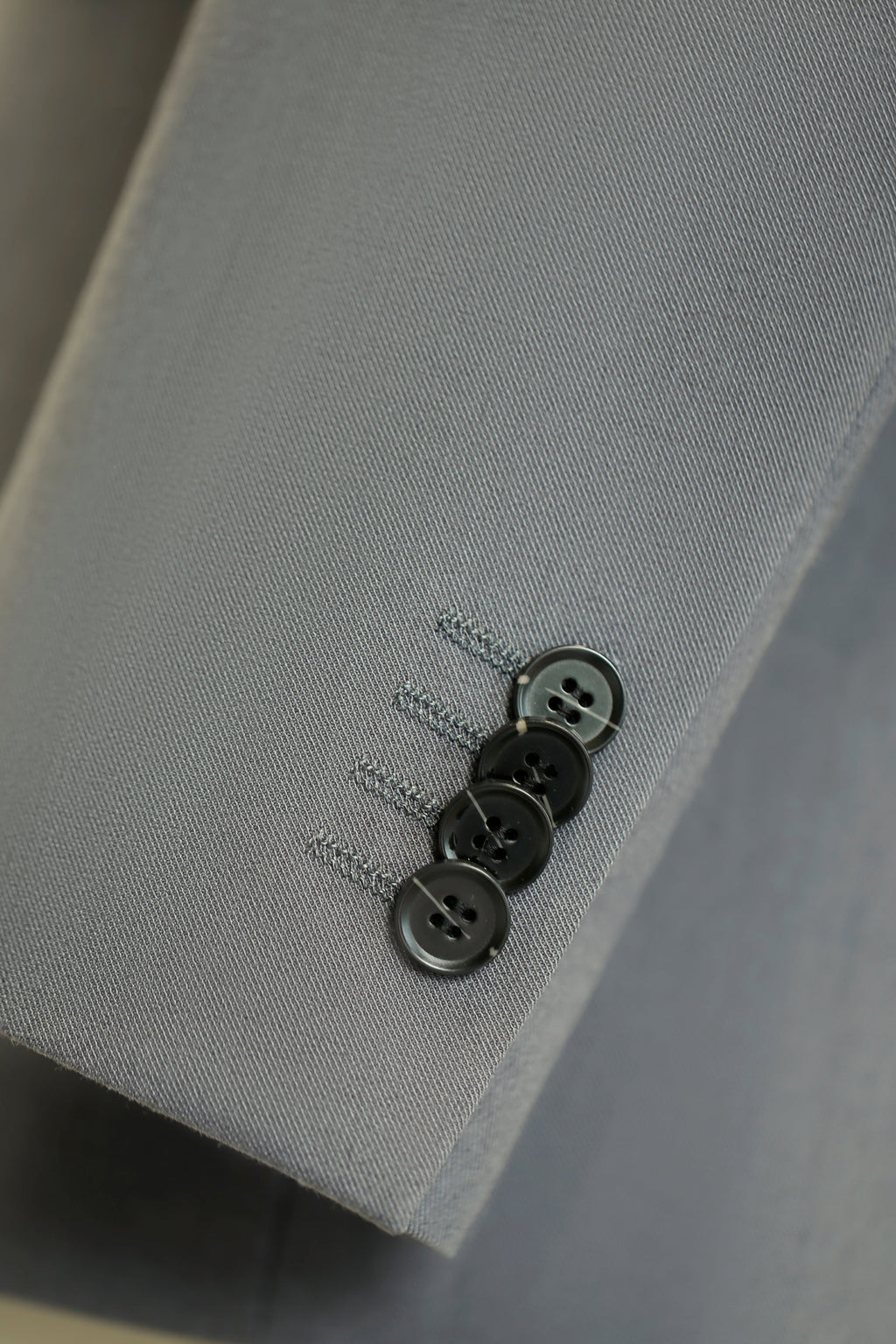 Fato de Lã Cinza Claro de Gola Cruzada | Fato de Noivo Formal e de Negócios Ajustado