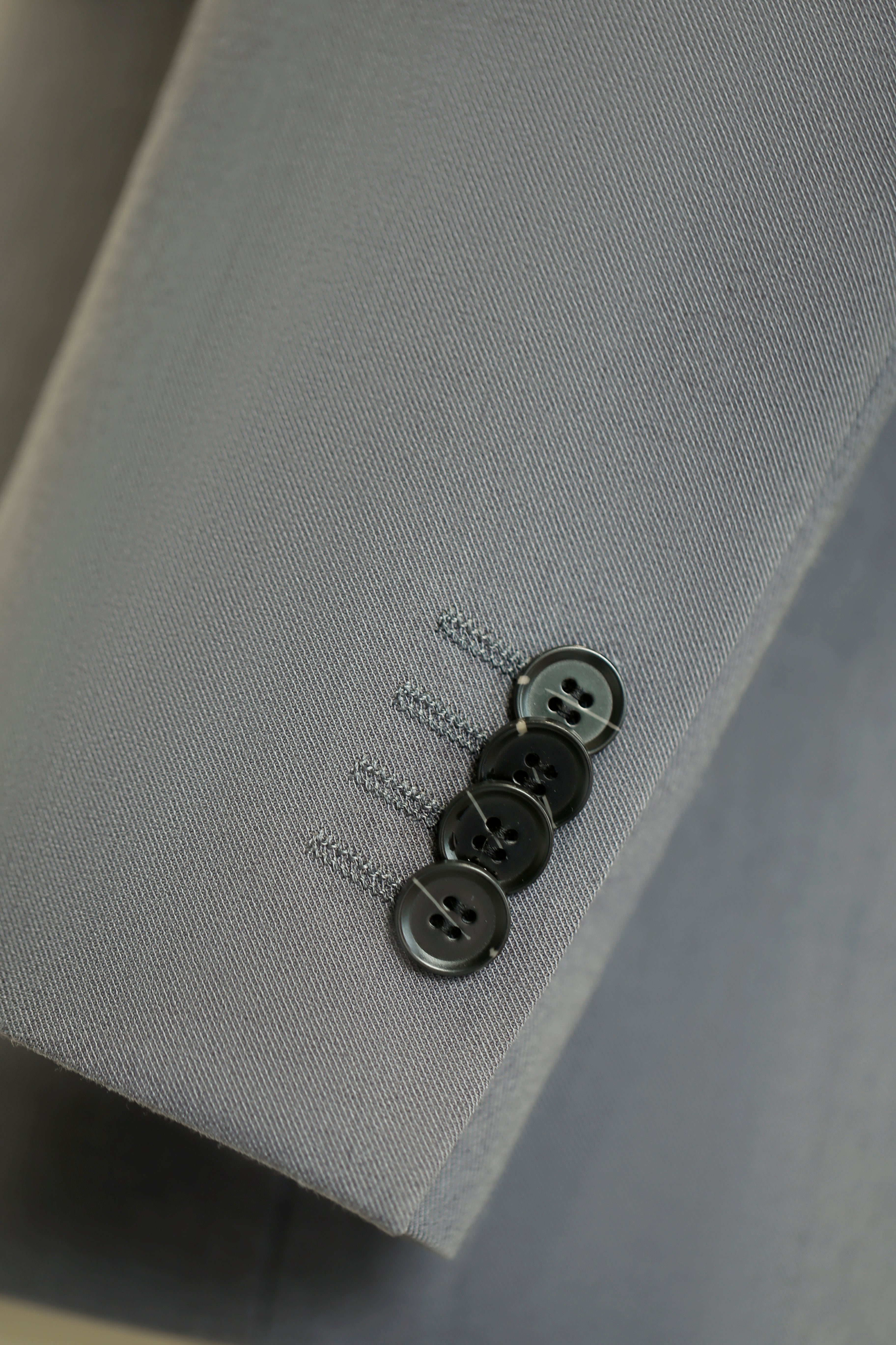 Fato de Lã Cinza Claro de Gola Cruzada | Fato de Noivo Formal e de Negócios Ajustado