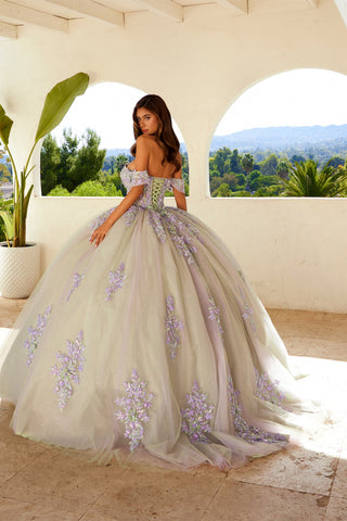Schulterfreies Ballkleid mit Applikation von Juliet JT1479J