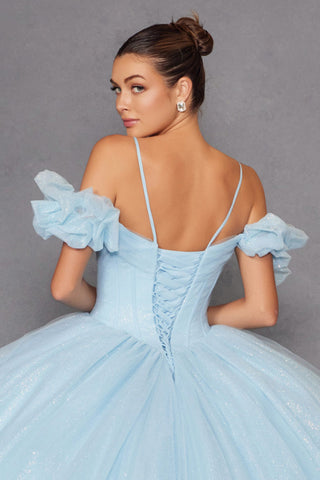 Glitzerndes, schulterfreies Ballkleid aus Tüll von Juliet JT1487H