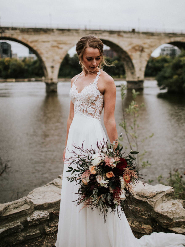 Vestidos de noiva compridos com decote em V, simples, em chiffon e renda, manga comprida, costas abertas, DB10690