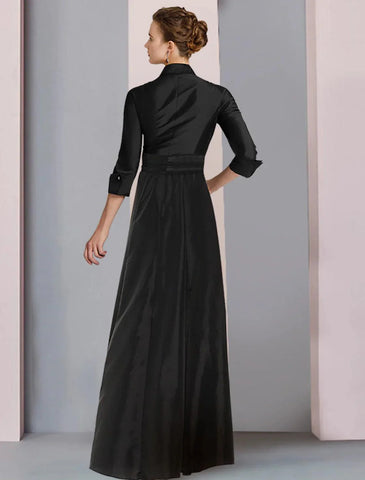 Kleid für die Brautmutter, elegant, Übergröße, hoher niedriger Hemdkragen, asymmetrisch, bodenlang, Satin, 3/4-Ärmel, mit Schärpe/Band, Schleife(n), Falten, Kleid für die Brautmutter