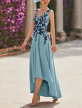 Robe pour la Mère de la Mariée - Tenue de Cérémonie Élégante pour Invitée - Robe Vintage en Satin à Col en V et Manches Courtes avec Plis et Appliques Florales