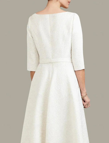 Elegantes Kleid für die Brautmutter mit hohem und niedrigem V-Ausschnitt, asymmetrischer Länge, 3/4-Ärmeln aus Polyester und Perlen