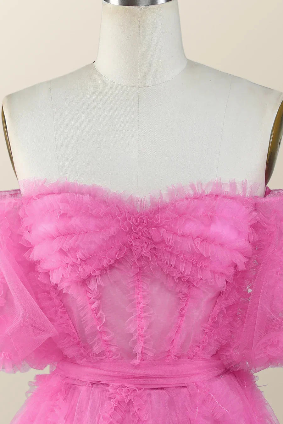 Homecoming-Kleid in A-Linie mit asymmetrischem Schulterteil, heißen pinken Rüschen und kurzem Saum Y2783