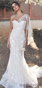 Vestidos de noiva compridos com decote em coração em tule e renda com aplicações. DB10045