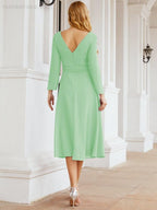 Vestido de madrinha com decote em V e cinto para mãe da noiva e convidada de casamento 28031 