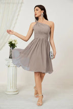 Vestido de dama de honor corto de chiffon de un hombro Numbersea para mujer Vestidos formales para fiesta y regreso a casa 2804