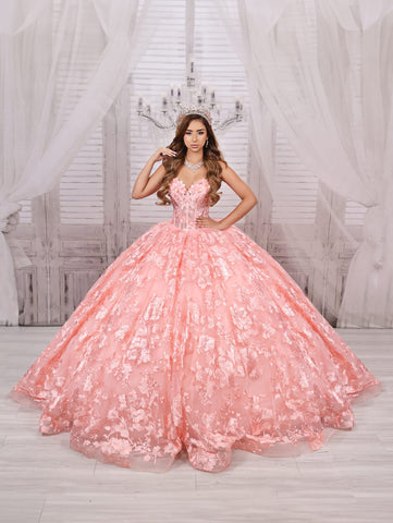 Vestido de baile com aplicações e mangas compridas da LizLuo Quince 26092