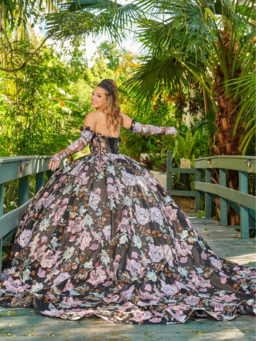 Vestido de baile sem alças com aplicações florais da LizLuo Quince 26092M