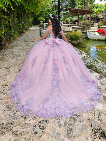 Vestido de baile com corpete ombro a ombro da marca LizLuo Quince 26105