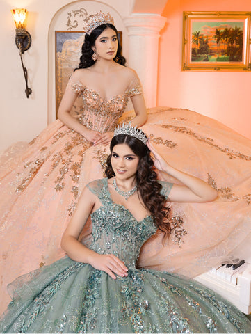 Vestido de baile com decote ombro a ombro em camadas da LizLuo Quince 26106