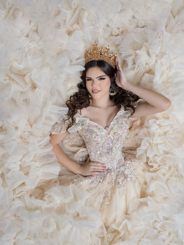 Schulterfreies Ballkleid mit Rüschen von LizLuo Quince 26108