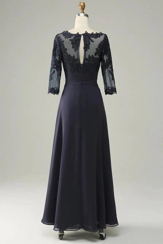 Asymmetrisches Kleid für die Brautmutter mit langen Ärmeln