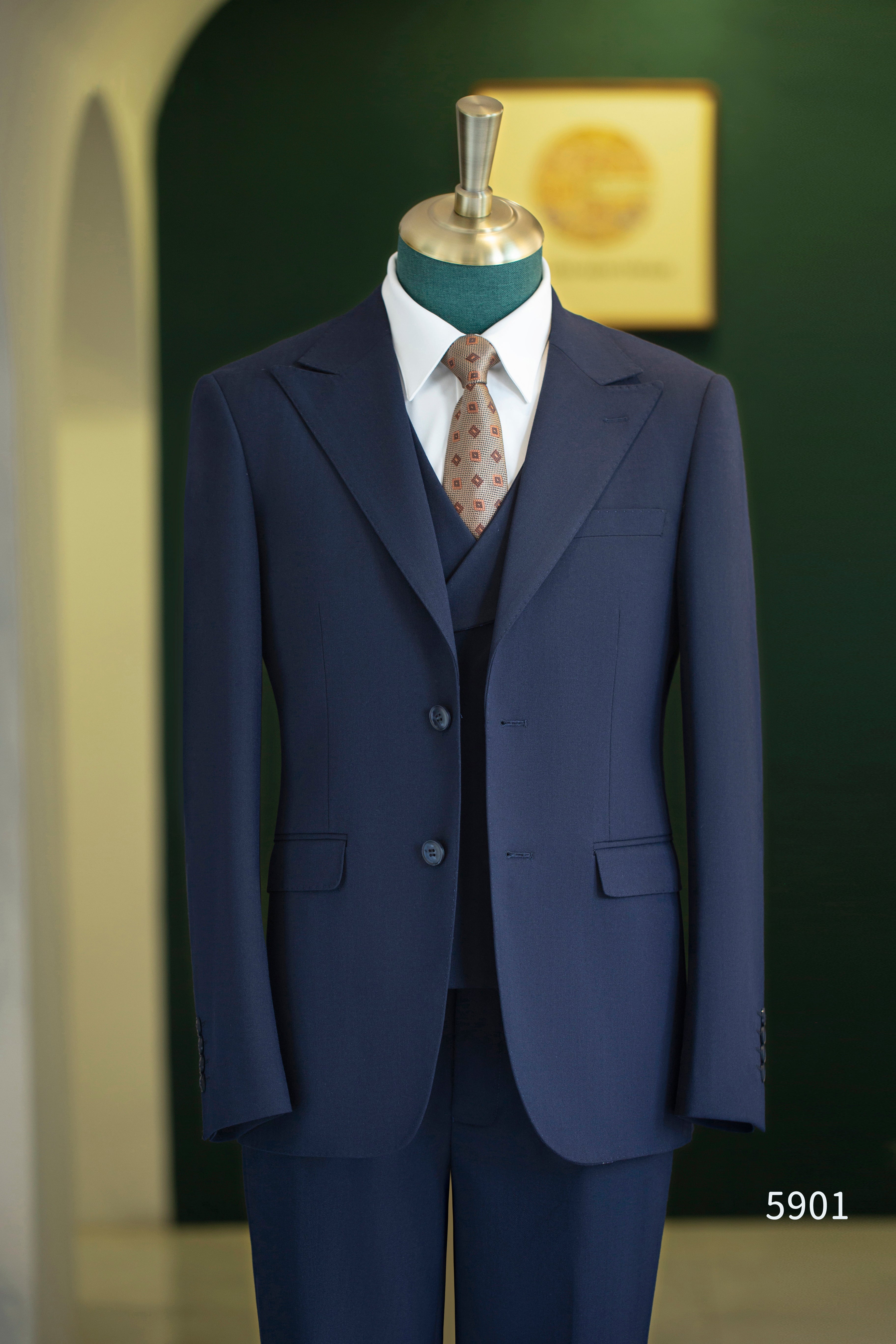 Navy Blue Wool 3-Piece Wedding Suit | Tailored Groom & Groomsmen Attire