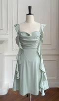 Modisches Grünes A-Line Homecoming-Kleid Satin Mini Abschlussballkleid Y7574