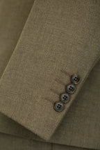 بدلة زفاف صوفية بلون البيج من ثلاث قطع ذات صدر مزدوج | ملابس عريس ورفاقه المخصصة