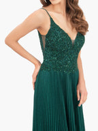 Elisabete Rosa Rosa | Vestido de festa comprido em jersey brilhante, corte A, com aplicações e lantejoulas