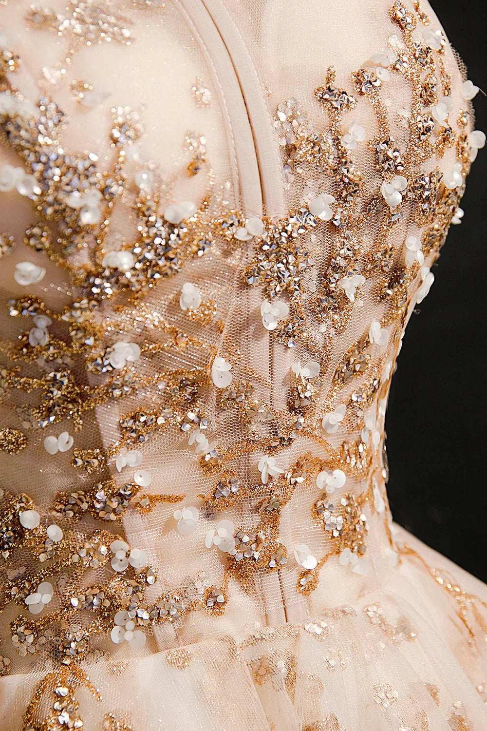 Vestidos Curtos de Tule com Lantejoulas Sem Alças para Baile de Finalistas