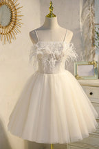 Elegantes trägerloses Spaghettiträger-Tüll-Prinzessinnen-Heimkehrkleid