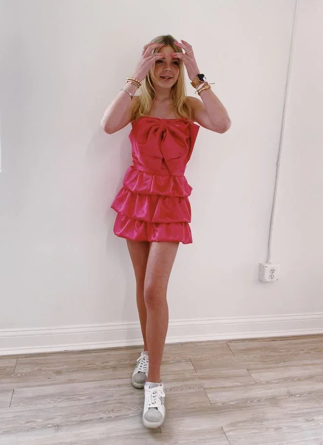 Vestido Corto de Homecoming en Fucsia Encantador Y2776