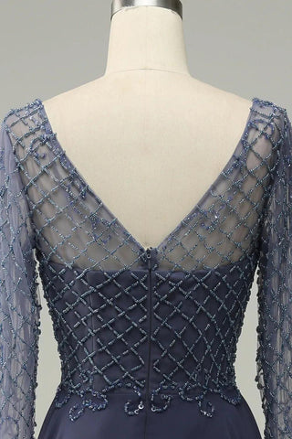 Kleid für die Brautmutter mit Perlen und langen Ärmeln