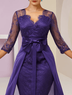 Zweiteiliges Etuikleid/Säulenkleid für die Mutter der Braut, formeller Hochzeitsgast, elegant, abnehmbar, V-Ausschnitt, knielang, Chiffon, Spitze, 3/4-Ärmel mit Schleife(n)