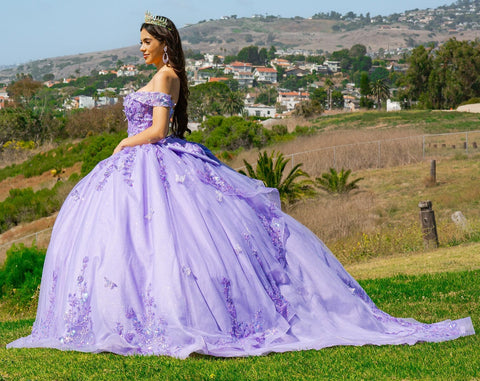 3D-Schmetterlings-Ballkleid mit schulterfreiem Schnitt von Cinderella Couture 8111J