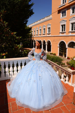 Quinceanera-Kleid mit Glockenärmeln und 3D-Blumenmuster von Amarra 54290