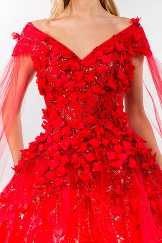 Ballkleid mit 3D-Blumen und Cape-Ärmeln von Elizabeth K GL1974