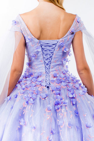 Ballkleid mit 3D-Blumen und Cape-Ärmeln von Elizabeth K GL1974
