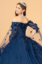 Ballkleid mit 3D-Blumen und Cape-Ärmeln von Elizabeth K GL3075