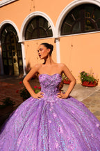 Quinceanera-Kleid mit 3D-Blumen-Glitzer-Cape von Amarra 54248