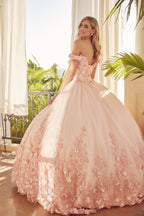 Schulterfreies Ballkleid mit 3D-Blumenmuster von Juliet 1434