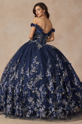 Schulterfreies Ballkleid mit 3D-Blumenapplikation von Juliet 1447