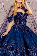 Ballkleid mit schulterfreiem Cape und 3D-Blumenmuster von Elizabeth K GL3179