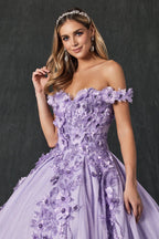 Schulterfreies Glitzer-Ballkleid mit 3D-Blumenmuster von Juliet 1433