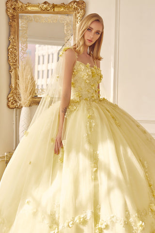 Ärmelloses Ballkleid mit 3D-Blumen-Cape von Juliet 1436
